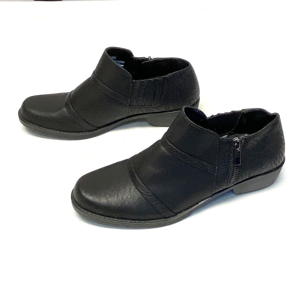 Easy Street Comfort Wave Black Cutout Low Block Heel Booties 9.5WW Faux Leather - Picture 3 of 13